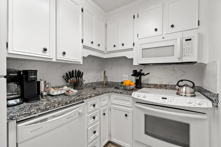Furnished Finder property 945580_1 photo 3