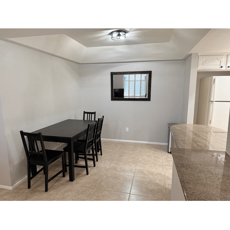 Extendable Dining Table