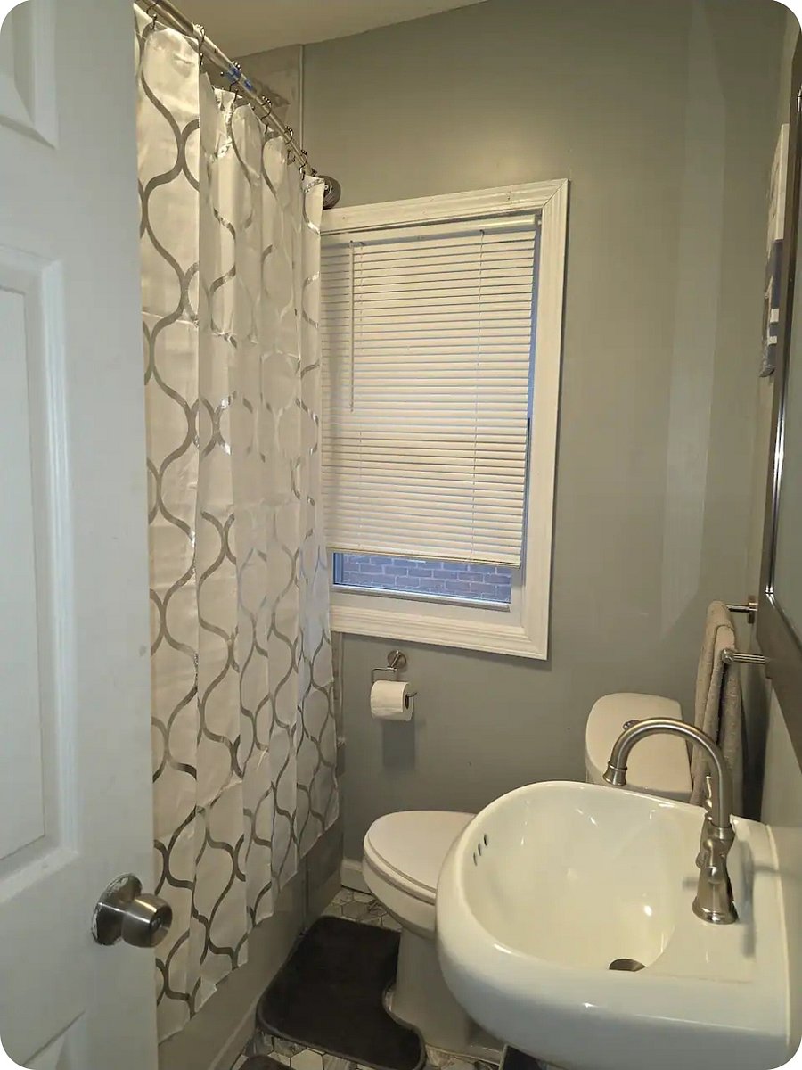 Bathroom 2