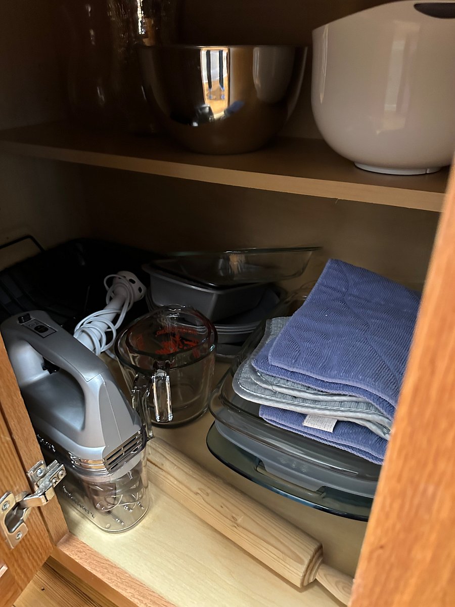 Cookware and Kitchenware.