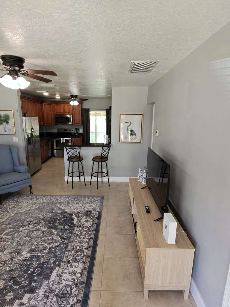 Furnished Finder property 945728_1 photo 4