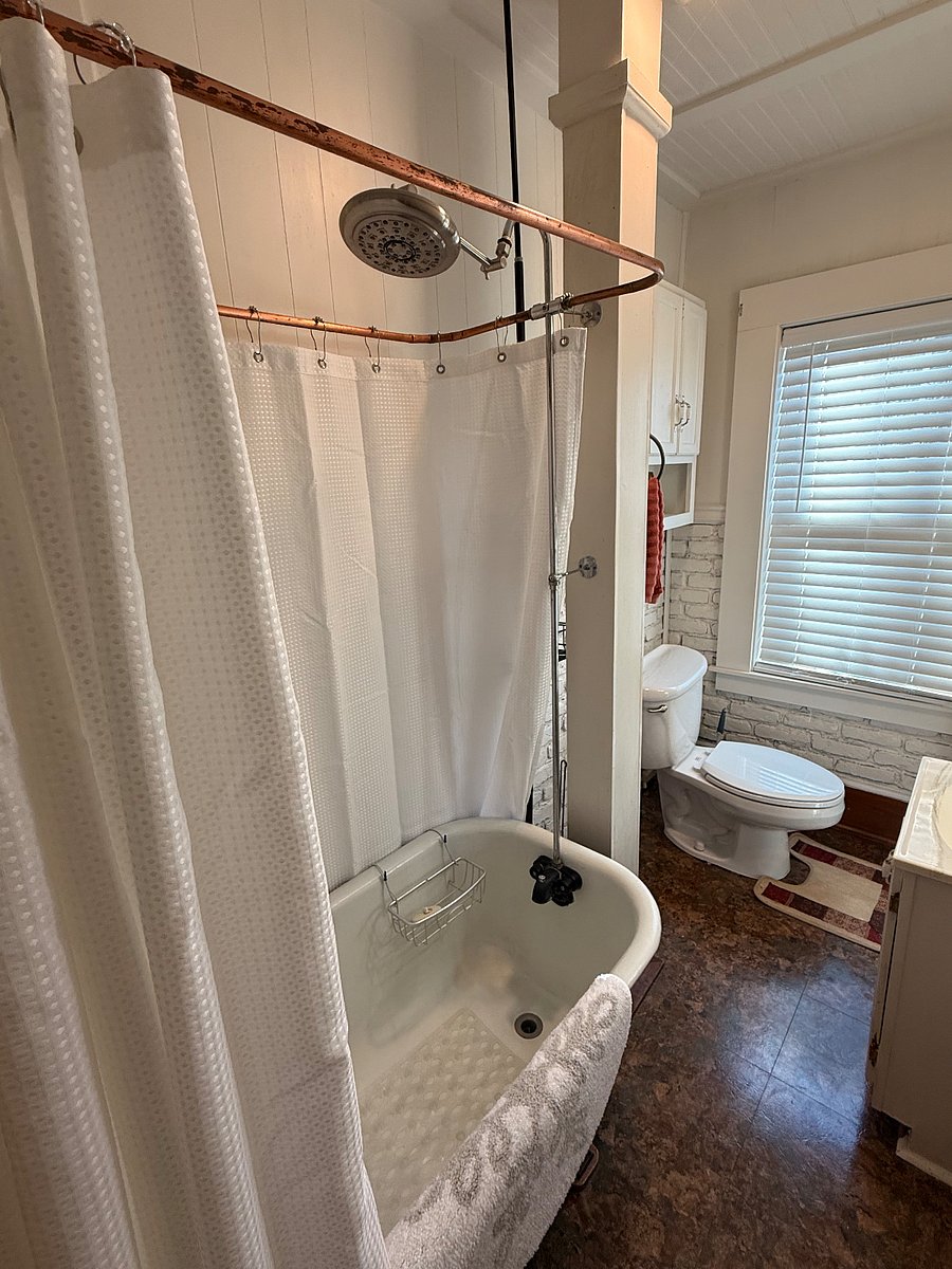 Downstairs bath with vintage Claw Foot Tub.