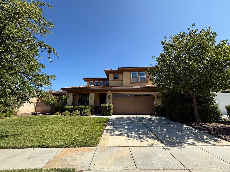 Beautiful Front Curb Appeal