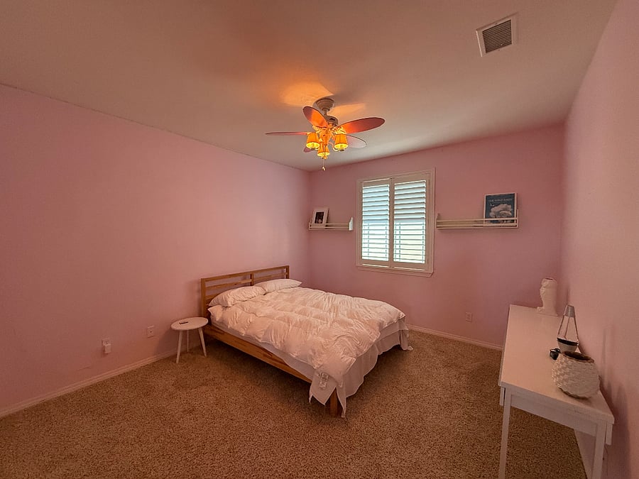 Room 3 - Upstairs w/ Shared Bathroom