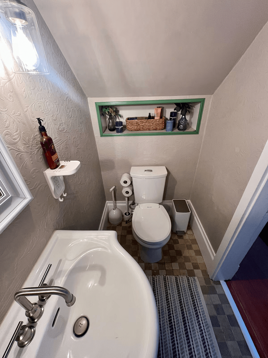 Main Floor Bathroom