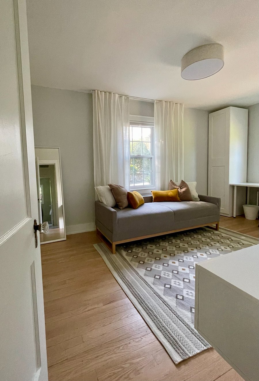 Bedroom 2- TV sleeper couch & workspace. Highspeed internet