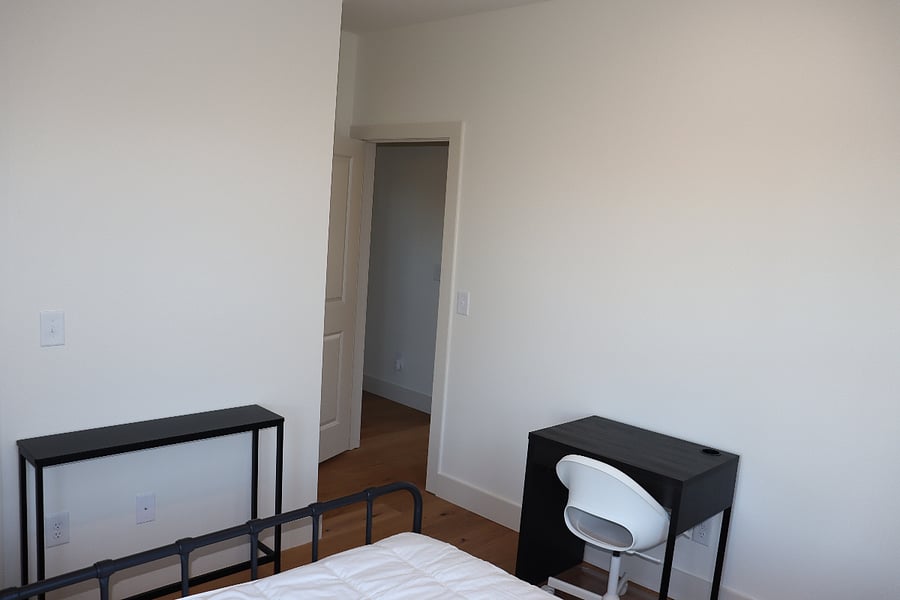 Bedroom 2 $1300