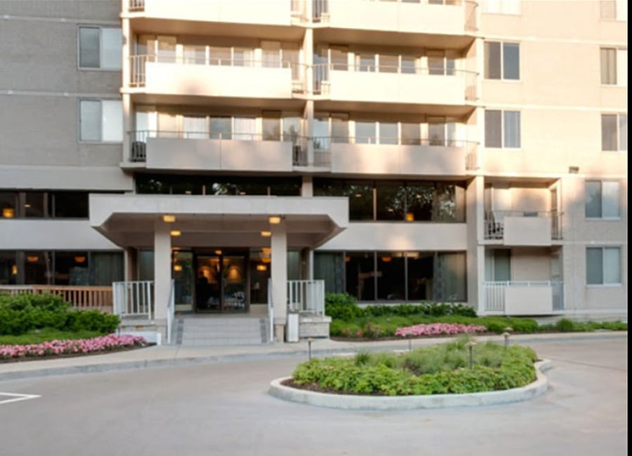 Carlyle Front Entrance.