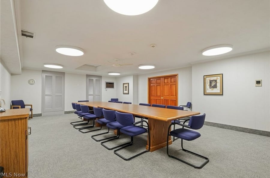 Meeting Rooms for rent.