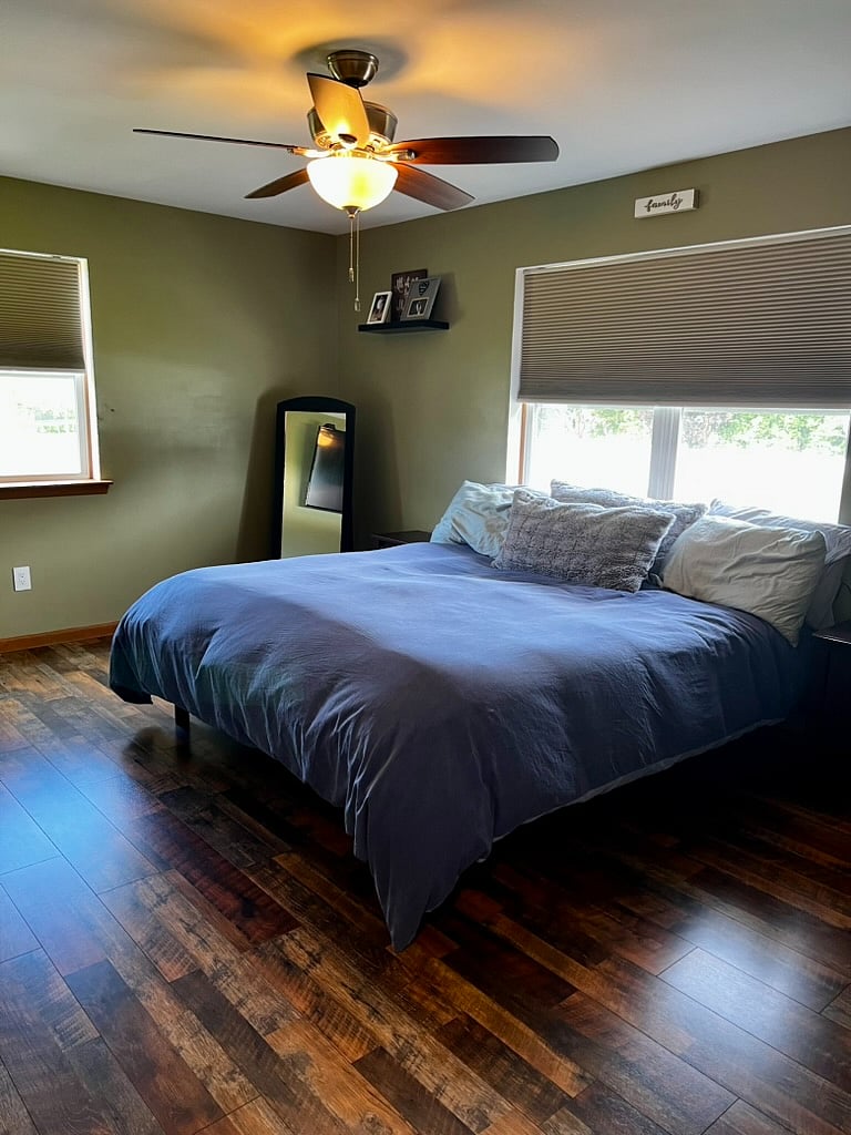 Primary Bedroom - King Bed - 75" TV