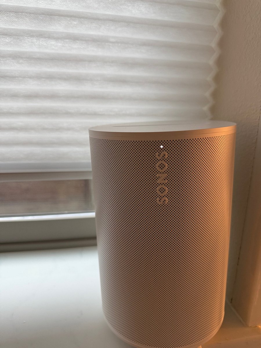 4 Sonos 100, Sub and Center Channel