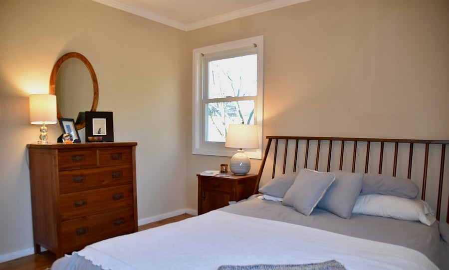 Main bedroom with queen bed