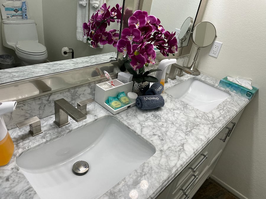 Italian marble bathroom countertops, bathroom supplies included