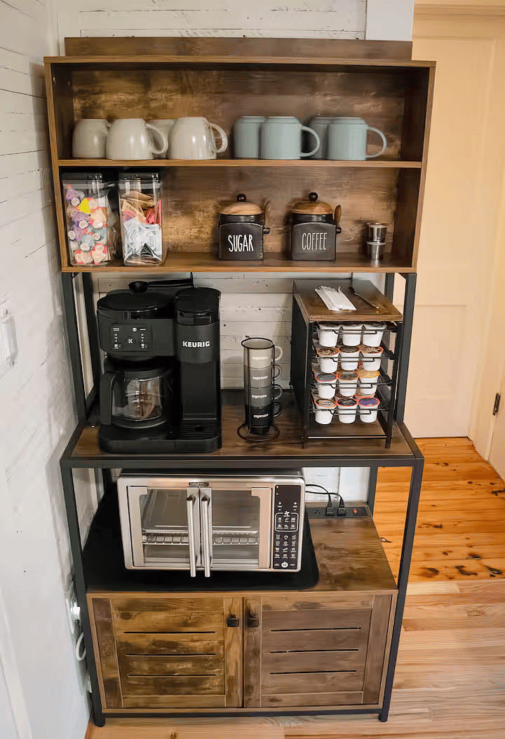 Full Kitchen
Stove, oven, refrigerator, freezer, microwave, dishwasher
Cooking basics and barbecue utensils
Coffee maker with coffee provided
Blender, toaster
Dishes, silverware, and wine glasses