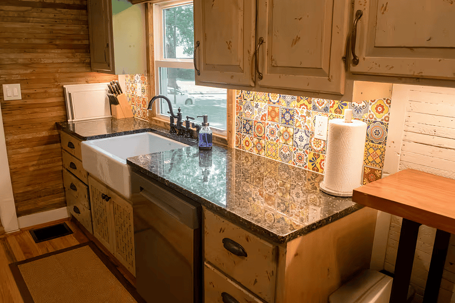 Full Kitchen
Stove, oven, refrigerator, freezer, microwave, dishwasher
Cooking basics and barbecue utensils
Coffee maker with coffee provided
Blender, toaster
Dishes, silverware, and wine glasses