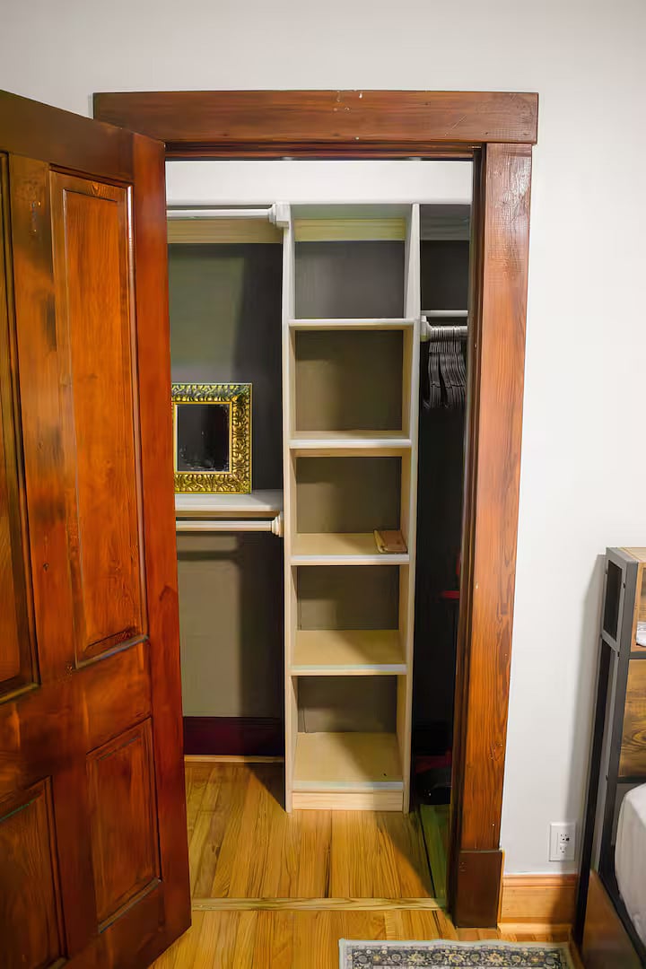 Bedroom 1
Double bed
Bed linens provided
Clothing storage and hangers
Room-darkening shades