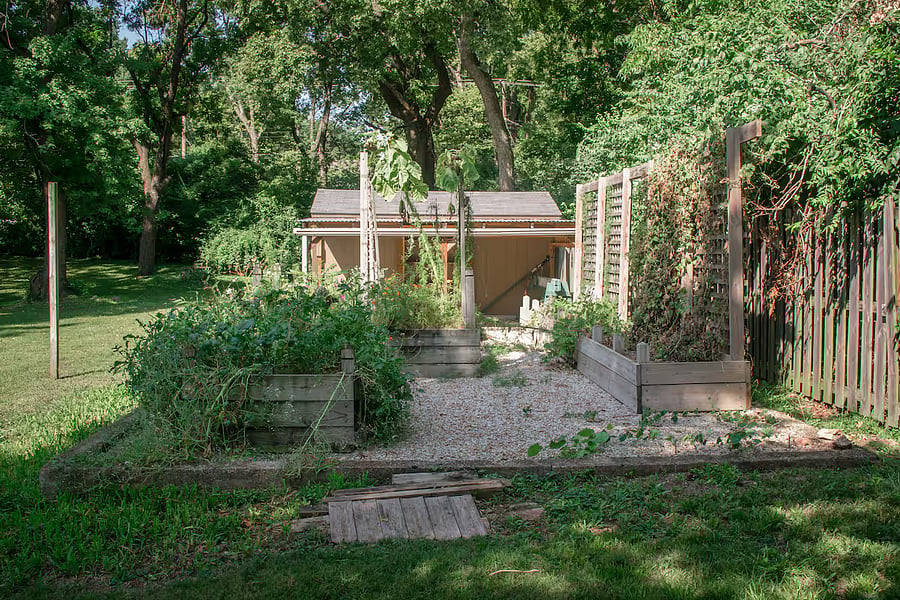 Private backyard, perfect for relaxing or outdoor gatherings