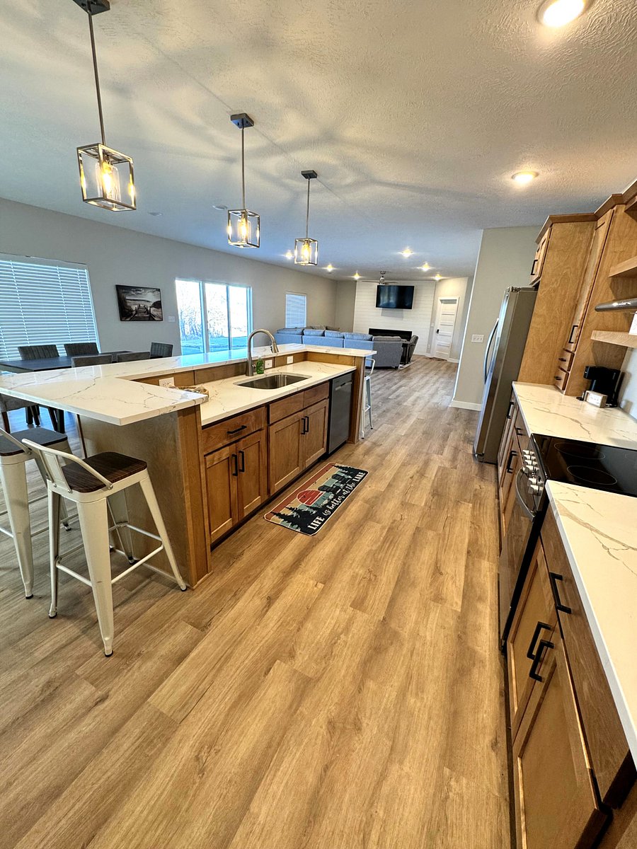 Middle Level Kitchen