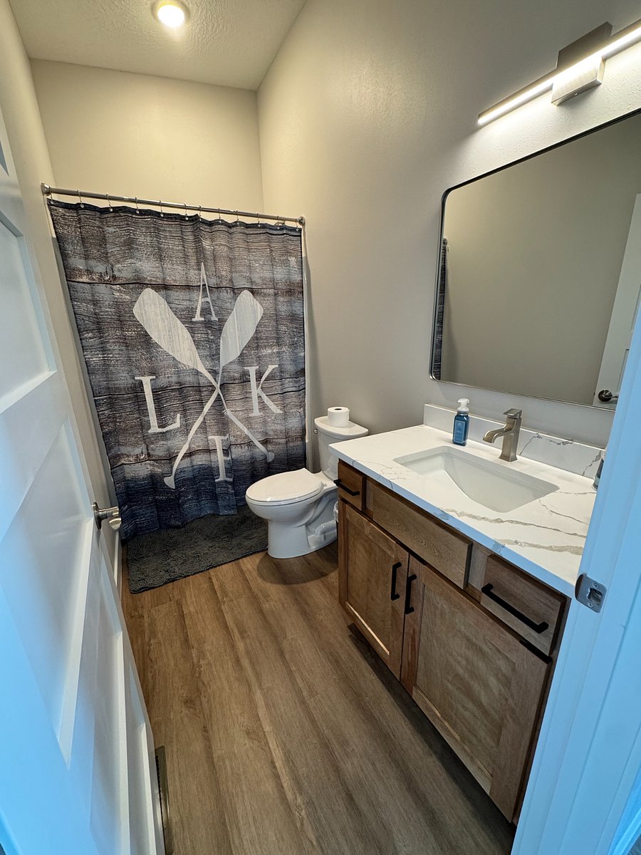 upper level bathroom