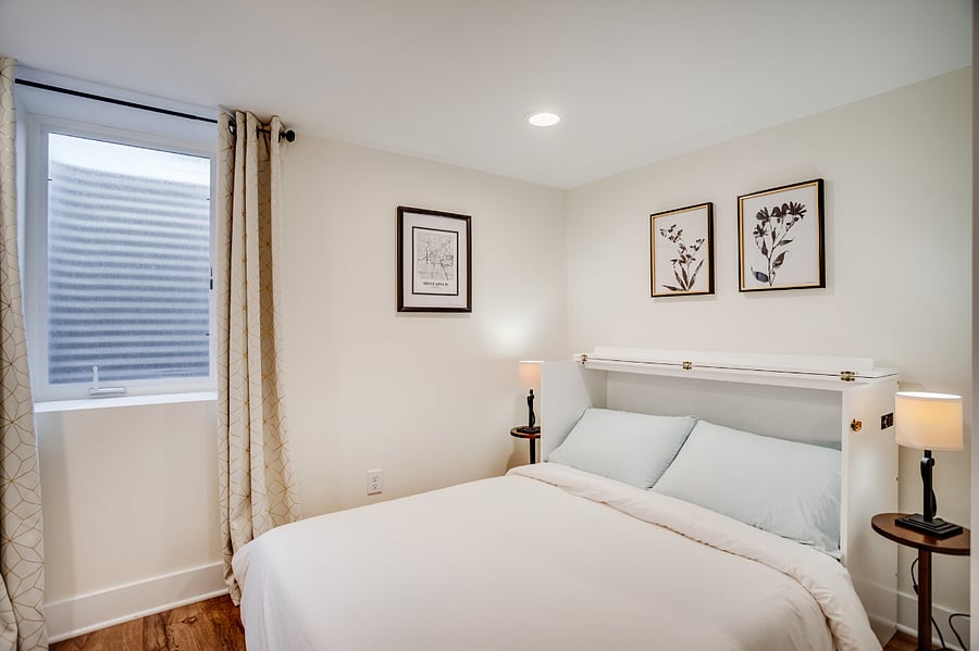 Second bedroom with full-sized bed. All linens are pristinely clean and very soft. If requested, fragrance-free products will be used to prepare the guest space.