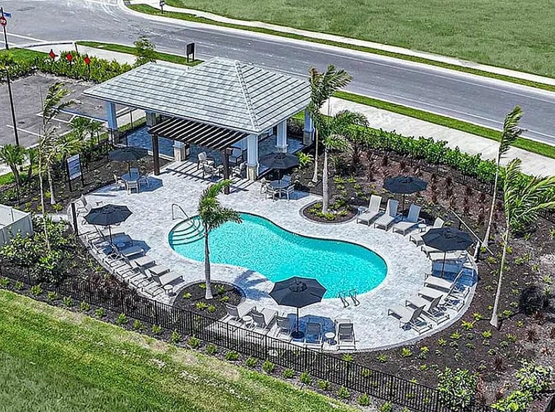 pool 1 block from townhouse