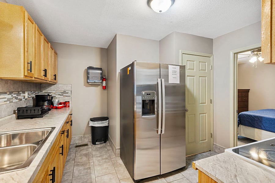 Fully equipped kitchen for everyday cooking