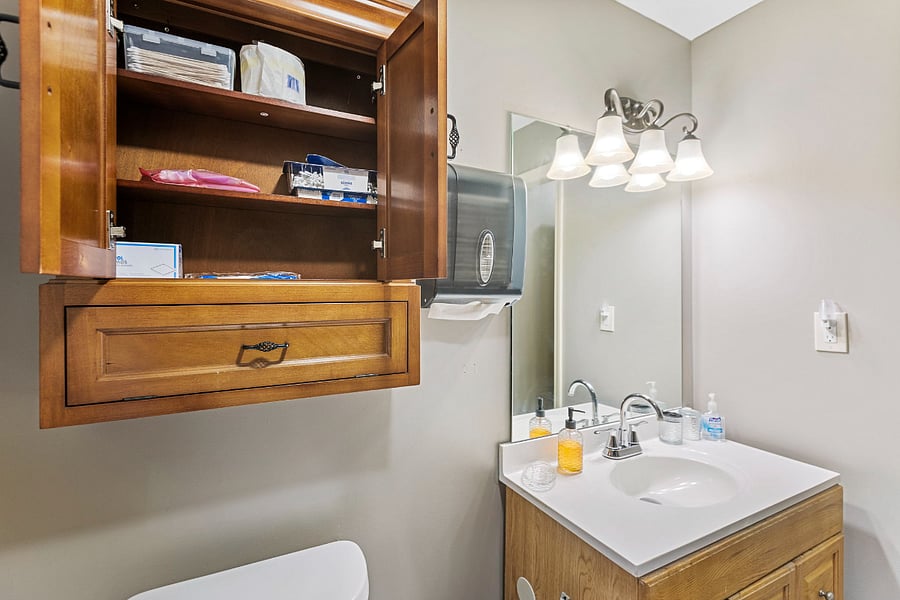 Clean, updated bathroom with full tub and shower
