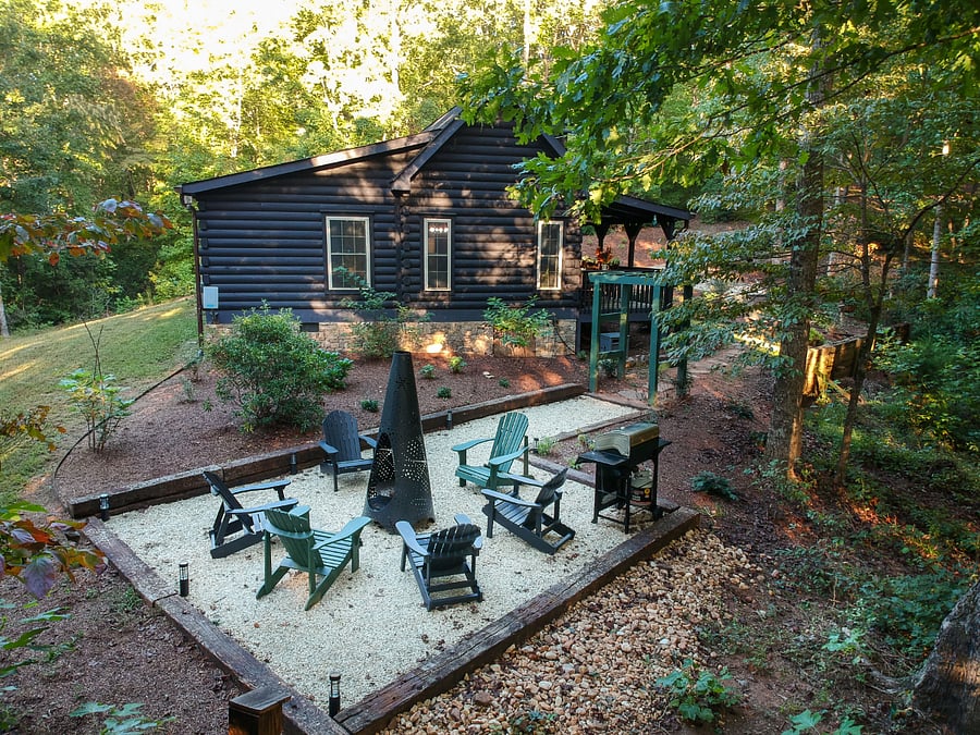 Fire Pit and grill area