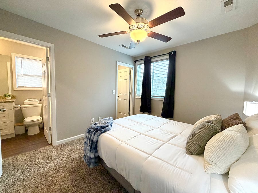 Furnished Finder property 946494_1 photo 24