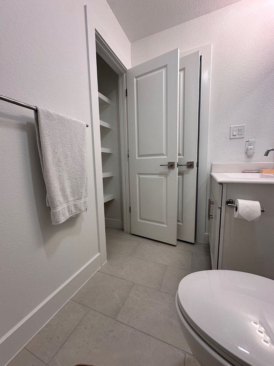 Private Bathroom for Rm 3c