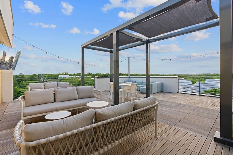 Sky lounge
