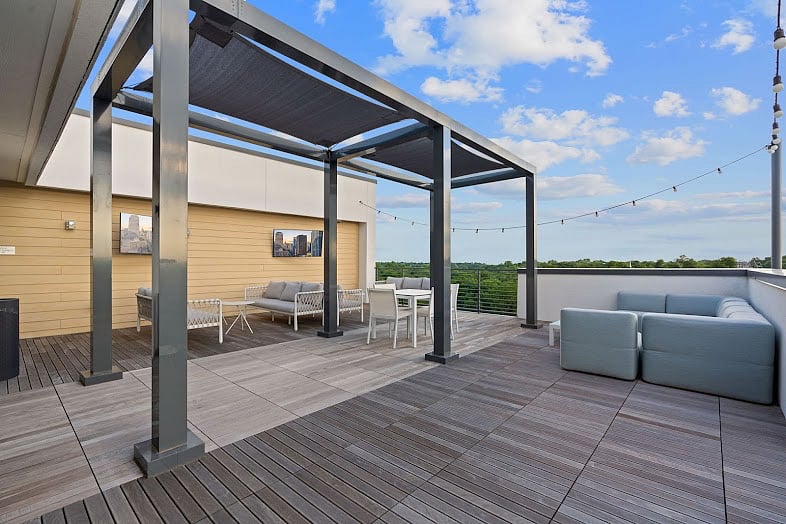 Sky lounge