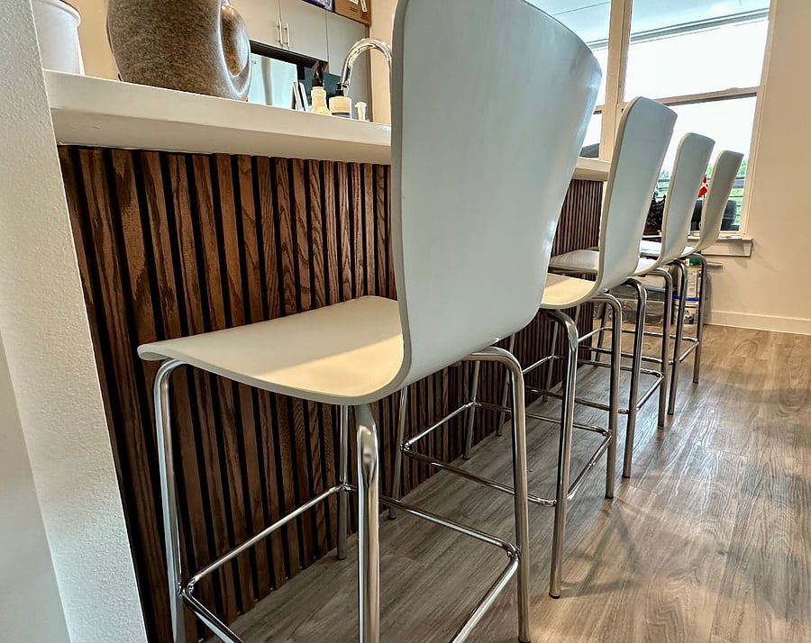 Breakfast bar