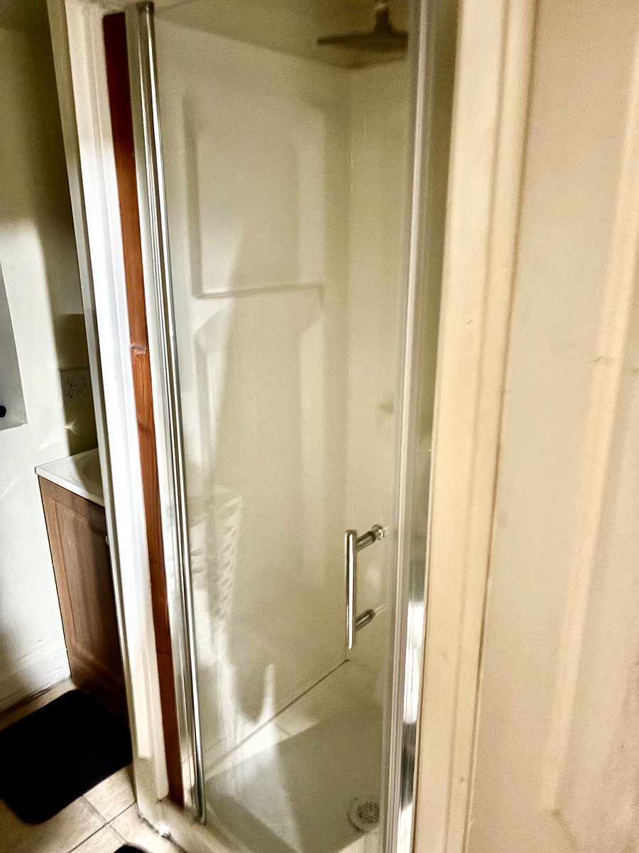 2nd Floor Bathroom