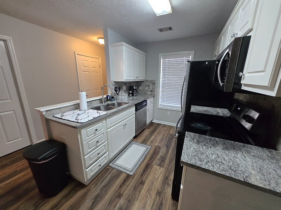 Furnished Finder property 946652_1 photo 2