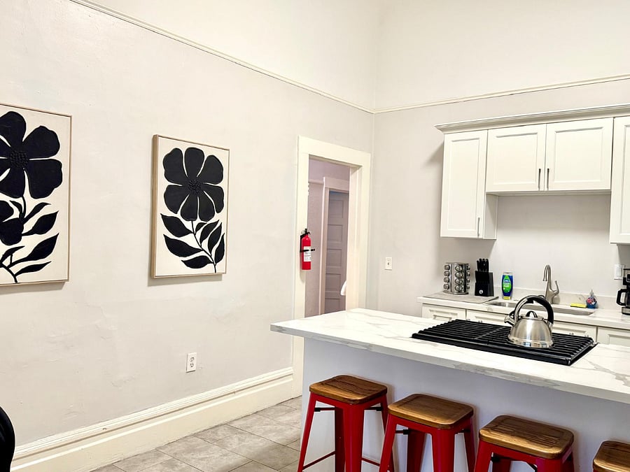 Furnished Finder property 946686_1 photo 8