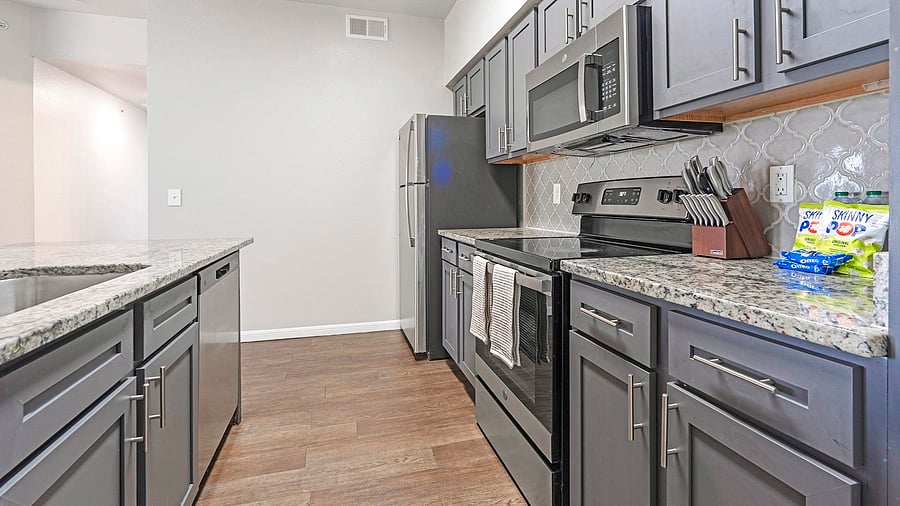 Furnished Finder property 946694_4 photo 8