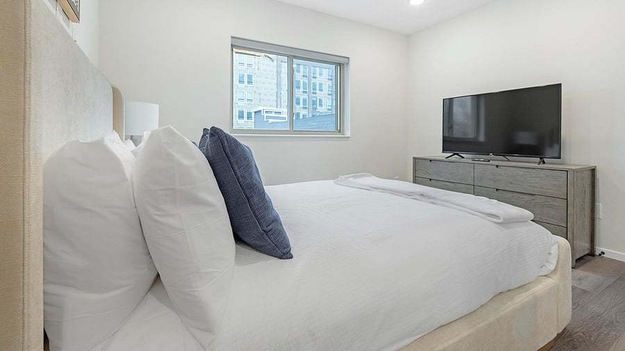 Furnished Finder property 946746_5 photo 11