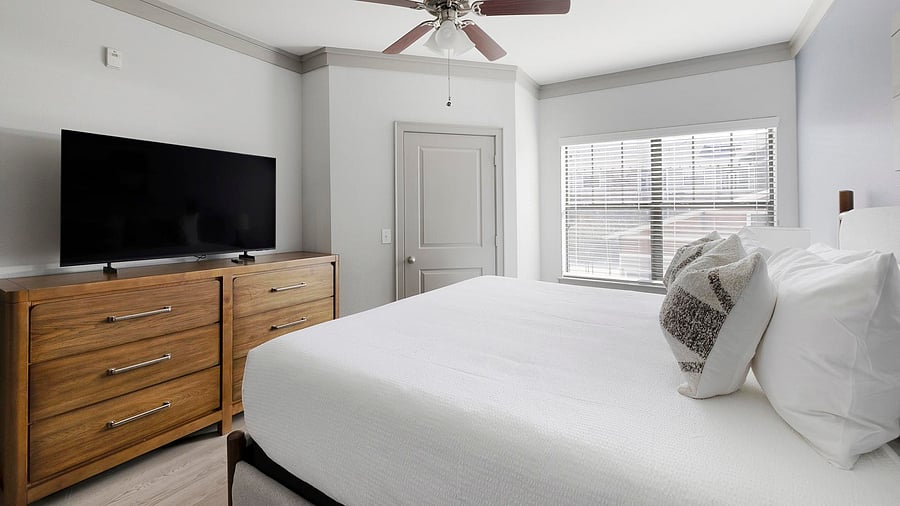 Furnished Finder property 946970_14 photo 16