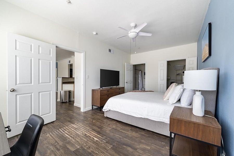 Furnished Finder property 947003_2 photo 17