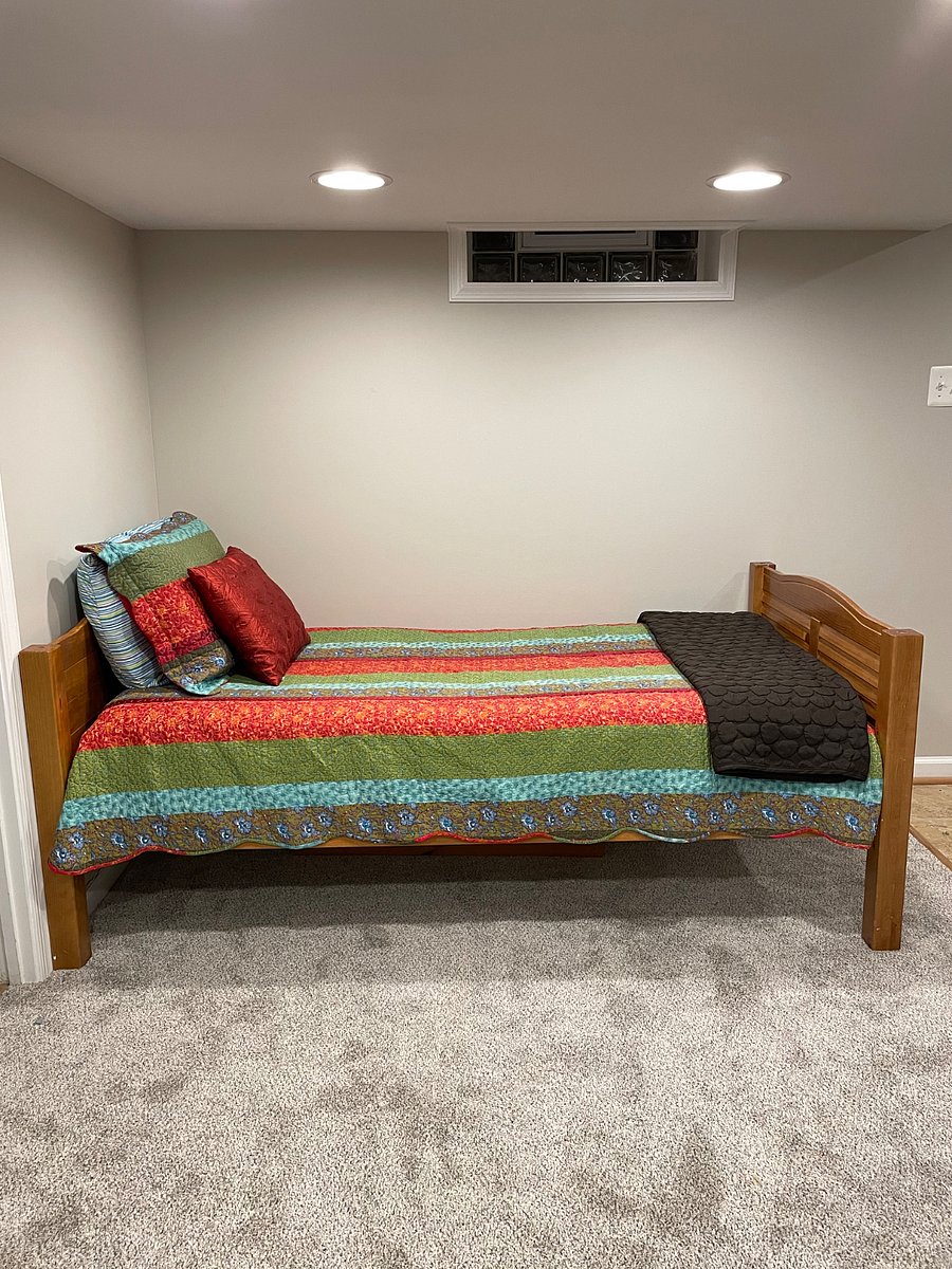 Option for twin bed instead of queen for rentals longer than 6 months. Twin bed affords more space for other furniture in the unit; i.e. bigger desk, or arm chair, etc.