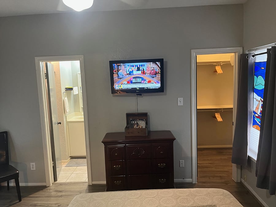 Primary Suite (south view)