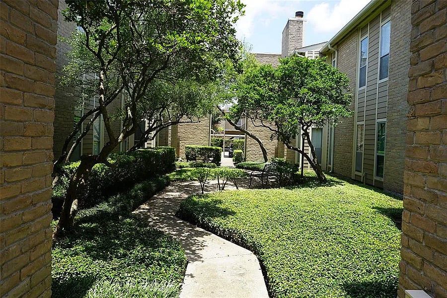 Opposite side of building 714