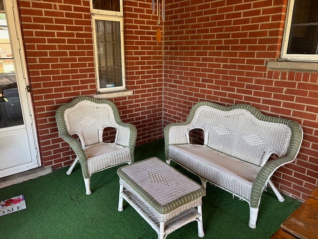 Screened-In Porch