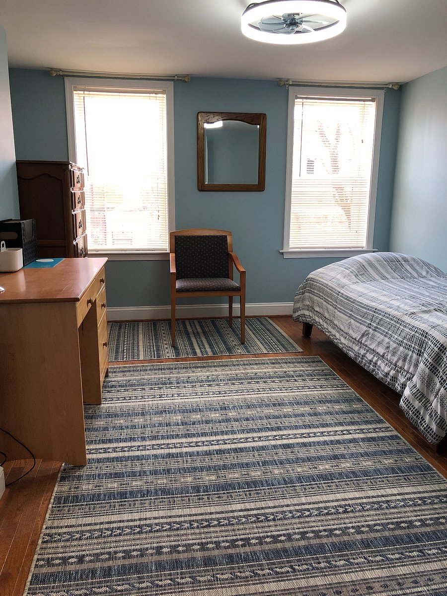 bedroom 2nd floor front