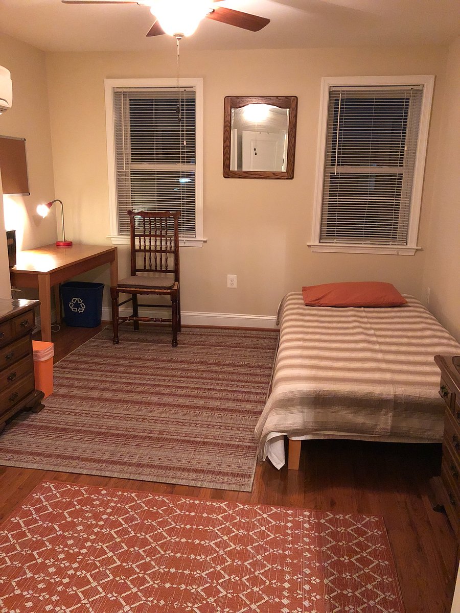 bedroom 3rd floor front