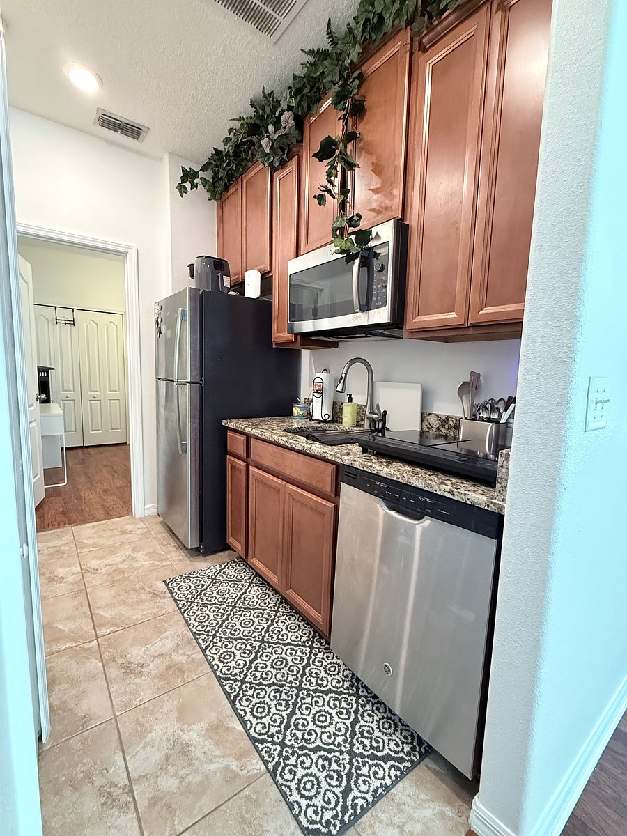 Furnished Finder property 947604_1 photo 14