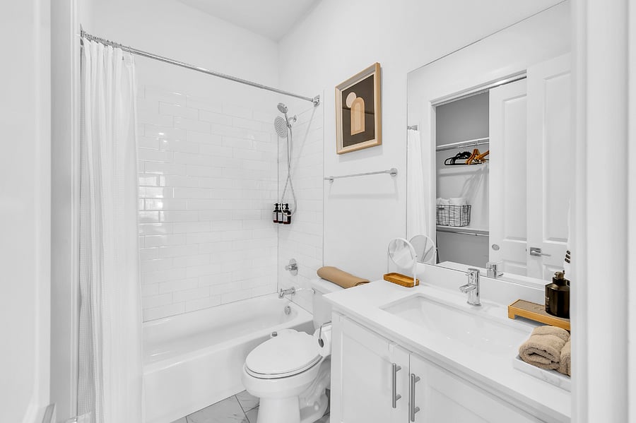 Bathroom One, 1st floor