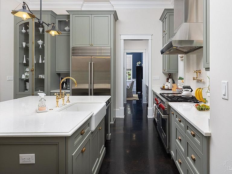 Chef's kitchen in Main House available