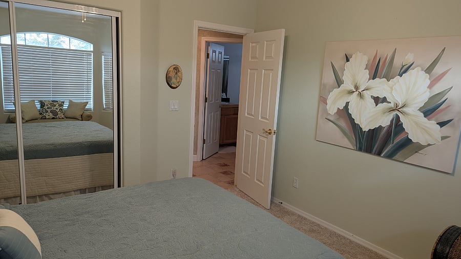 Bedroom #2 - Queen Bed